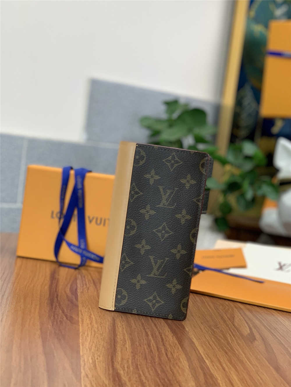 Louis Vuitton wallet M66540 BRAZZA  2025 new 